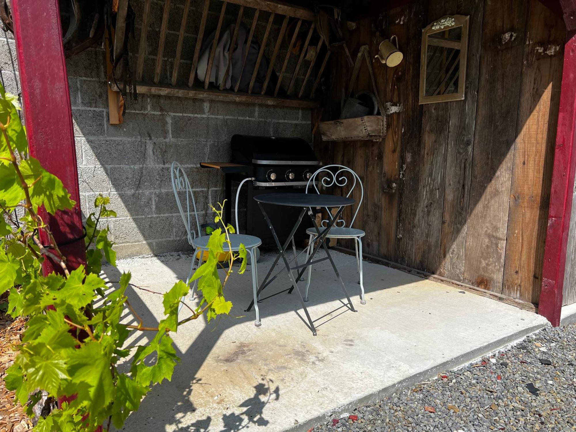 Domaine De La Ville Cherel, Maison En Pierre Pontorson Buitenkant foto