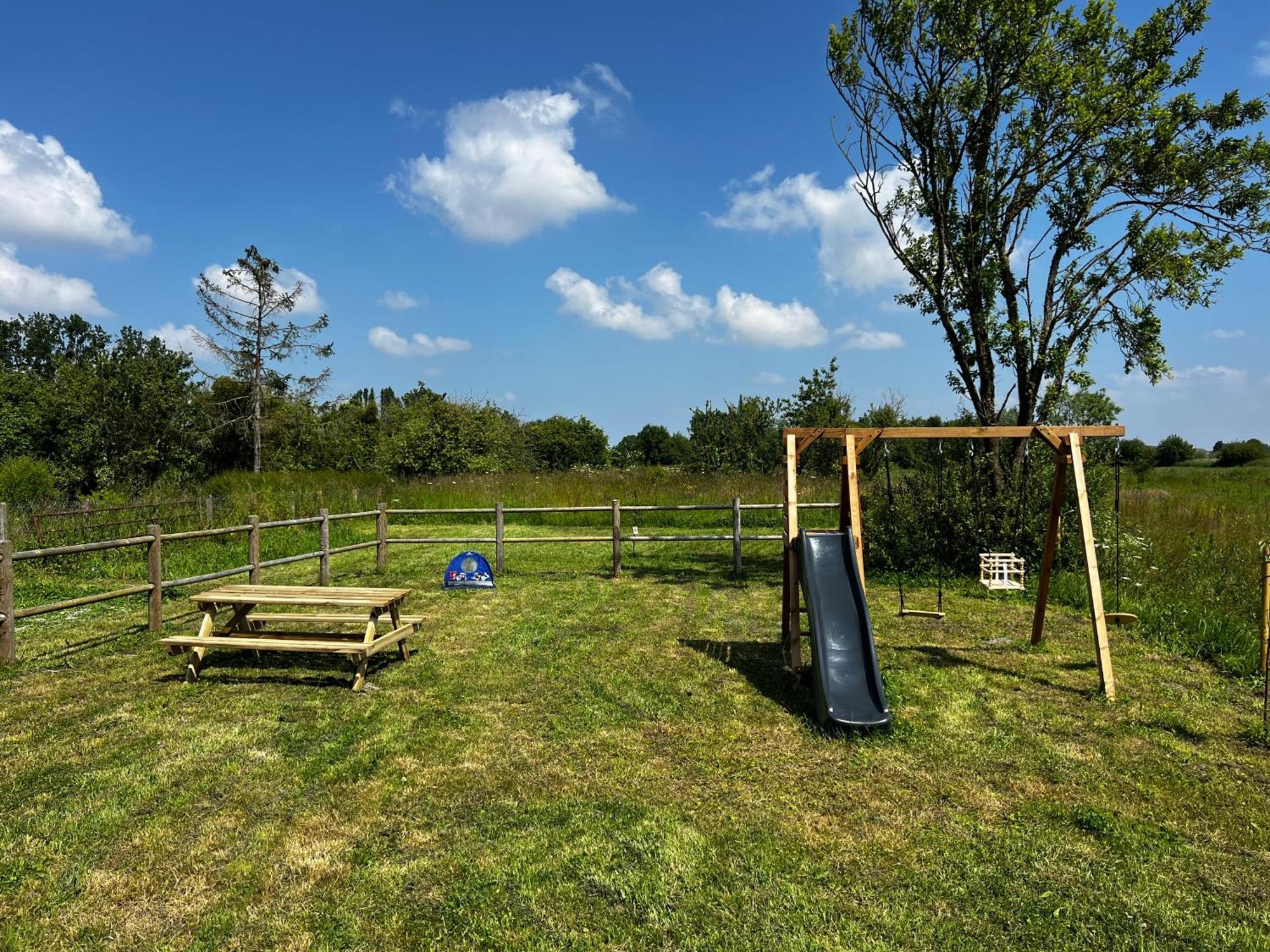 Domaine De La Ville Cherel, Maison En Pierre Pontorson Buitenkant foto